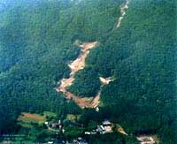 西之貝戸(にしのがいと)川と5基の砂防ダム(2)写真画像
